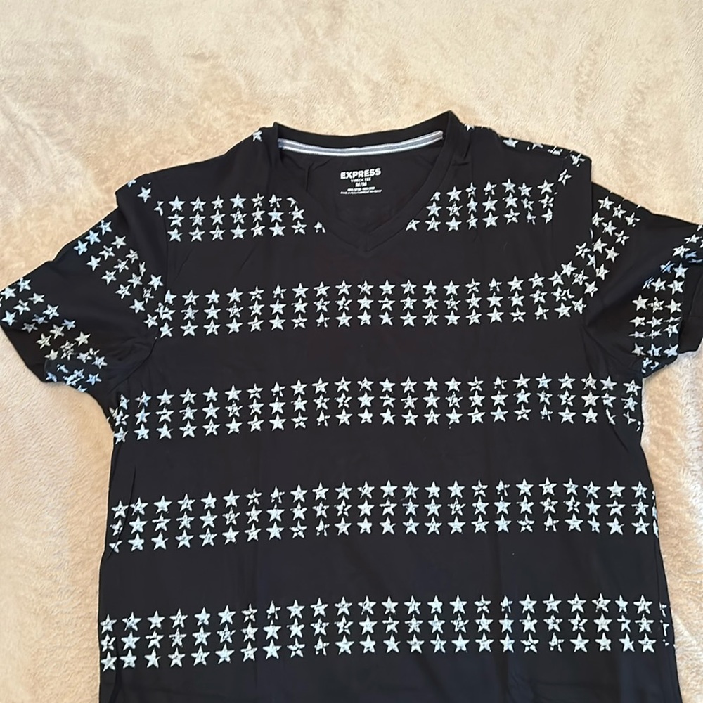 🔥Express V-neck t-shirt